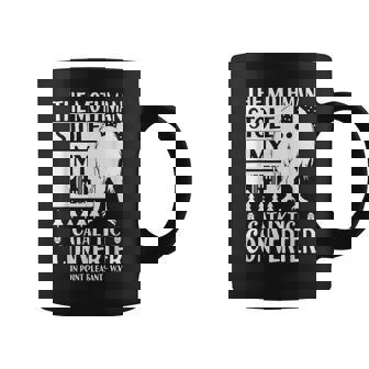 モスマンが私の触媒コンバーターを盗んだ Moth Man Cryptid コーヒーマグ - Kawaiitshirt