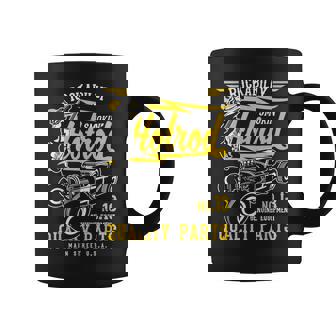 レトロなヴィンテージスタイルのホットロッドデザイン。 コーヒーマグ - Kawaiitshirt