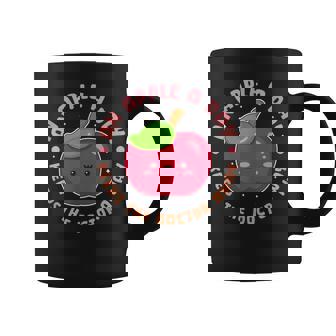 一日のリンゴは医者を遠ざけます コーヒーマグ - Kawaiitshirt