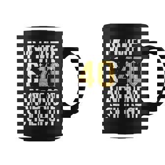 妻 40歳 誕生日プレゼント 妻は40歳でまだ暑い コーヒーマグ - Kawaiitshirt