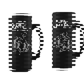 山不足 ハイキング 登山家 趣味 アウトドア 登山好き 山登り好き ギャグ おもしろ コーヒーマグ - Kawaiitshirt