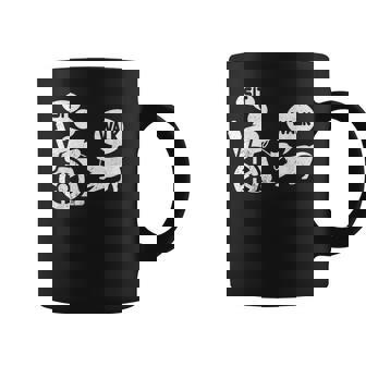 座って歩く 車いす ユーモア ジョーク 障害者 車いす コーヒーマグ - Kawaiitshirt