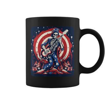 愛国的なスケルトン ロックンロールミュージック アメリカンスタイル コーヒーマグ - Kawaiitshirt