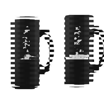 戦艦【大和】軍艦 シルエット 日本 大日本帝国 海軍 帝国海軍 船 面白い ネタ 文字入り おもしろ ウケ狙い コーヒーマグ - Kawaiitshirt