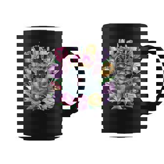 王冠とカラフルなチューリップを持つかわいいチンチラ コーヒーマグ - Kawaiitshirt