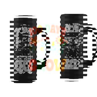 生徒たちの成長を見守る100日 学校教師の100日 コーヒーマグ - Kawaiitshirt