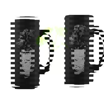 胸ポケットにモンステラ コーヒーマグ - Kawaiitshirt