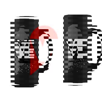２人で着るとハートが出来る Loveの文字になる 「Ve」カップル 恋人 コーヒーマグ - Kawaiitshirt