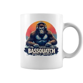Bassquatch – Groovyasquatch Djデザイン 音楽愛好家向け コーヒーマグ - Kawaiitshirt