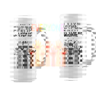 Everyone Is Welcome Here アイダホ 教師 男性 女性 キッズ コーヒーマグ - Kawaiitshirt