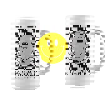 Keepmiling キュート 黄色 幸せ 平和 笑顔 ポジティブ コーヒーマグ - Kawaiitshirt