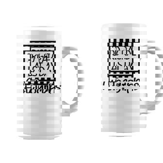 Last Day サイン入り 卒業 3年生 記念品 コーヒーマグ - Kawaiitshirt