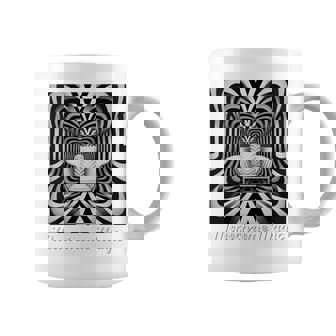 Monochrome Magic 幾何学トリックアート 長袖tシャツ コーヒーマグ - Kawaiitshirt