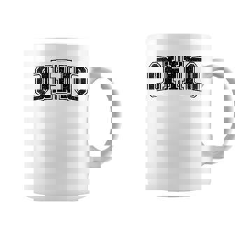 Ohio バーシティスタイル テキスト フラッグ スポーツ アスレチック ジャージスタイル コーヒーマグ - Kawaiitshirt