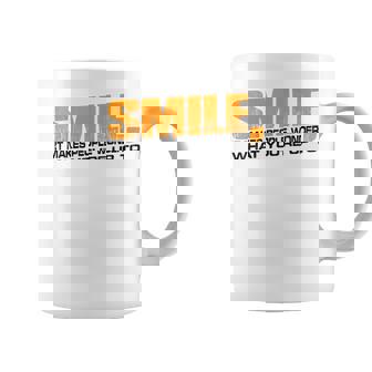 Smile It Makes People Wonder What You're Up To コーヒーマグ - Kawaiitshirt