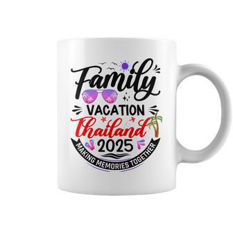 Vacaciones Familiares Tailandia 2025Acaciones Familiares Coincidentes 2025 Taza de café - Regaloses
