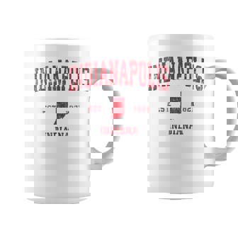 インディアナポリス インディアナ州 ヴィンテージ スポーツ デザイン レッド プリント コーヒーマグ - Kawaiitshirt