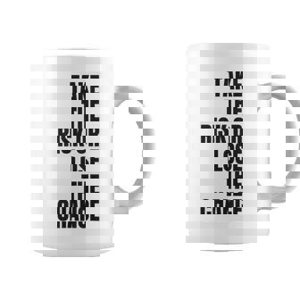 リスクを取るか、チャンスを失うか大胆なモチベーションウェア。 コーヒーマグ - Kawaiitshirt