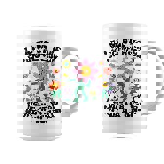 私は大柄な人間じゃないよ椅子で殴るぞおかしい 長袖tシャツ コーヒーマグ - Kawaiitshirt