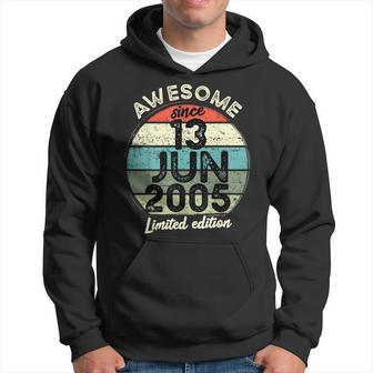 2005年6月13日 20歳の誕生日 20歳 2025年 誕生日 パーカー - Kawaiitshirt