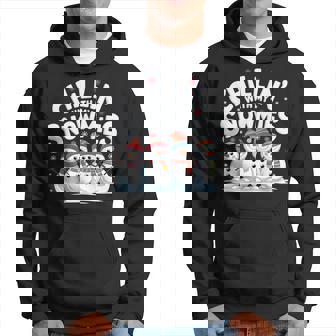 Chilling With Mynowmies 冬の雪だるまファミリーデザイン パーカー - Kawaiitshirt