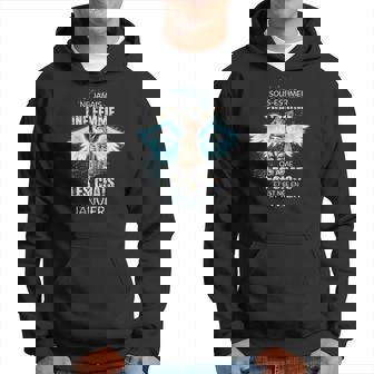 Ne Jamais Sousestimer Une Femme Qui Aime Les Chats Sweat à capuche - Cadeauxyz