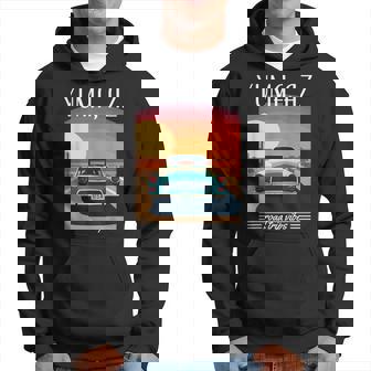 Yuma Az レトロハイウェイ ノスタルジック ヴィンテージカーデザイン パーカー - Kawaiitshirt
