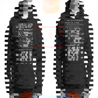 ドナルド・トランプ拳ポンプ We Fight American Flag Trump 2024 パーカー - Kawaiitshirt