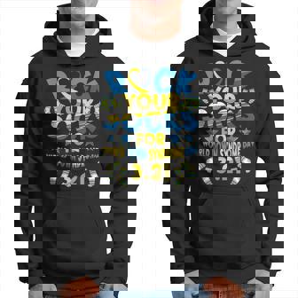 世界ダウン症デー321啓発に向けて、靴を履いて頑張ろう パーカー - Kawaiitshirt