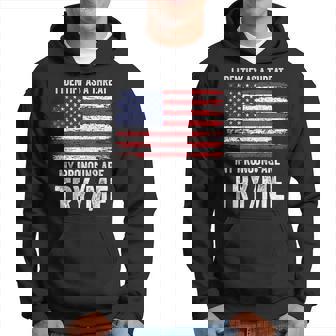 私が脅威だと判断した私の代名詞を試してみる私 パーカー - Kawaiitshirt