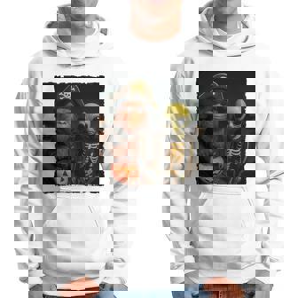 ビッグフットエイリアン 面白い ハロウィン トリック ドア カメラビュー 長袖tシャツ パーカー - Kawaiitshirt