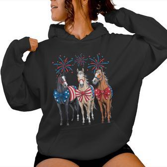Horse Lovers Red White And Blue American Flag 4Th Of July Women Hoodie - Thegiftio UK