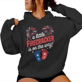 Mom 4Th Of July Baby Reveal Little Firecracker Is On The Way Women Hoodie - Thegiftio UK