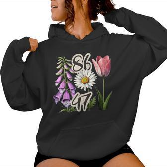 Retro 8647 Vintage Foxglove Daisy Tulip Women Hoodie - Thegiftio UK