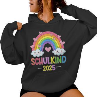 Schulkind 2025 Mädchen Einschulung Regenbogen Herzchen Kapuzenpullover für Damen - Geschenkecke