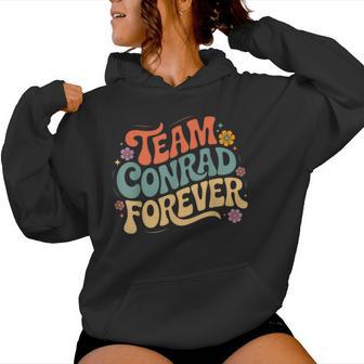 Vintage Groovy Flower Power Vibe Retro Team Conrad Women Hoodie - Thegiftio UK