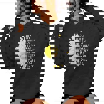 In A World Full Of Grandmas Be An Oma Daisy Mother's Women Hoodie - Thegiftio UK