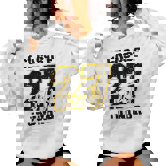 Class Of 2027 Junior High School Back To School 11Th Grade Women Hoodie - Thegiftio