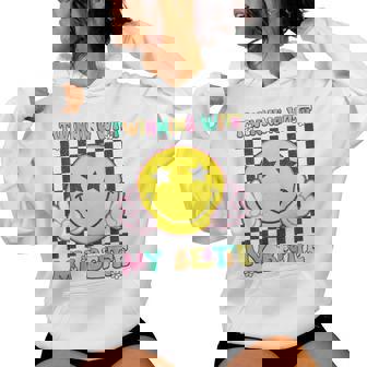 Groovy Twinning With My Bestie Spirit Week Friends Women Hoodie | Seseable CA