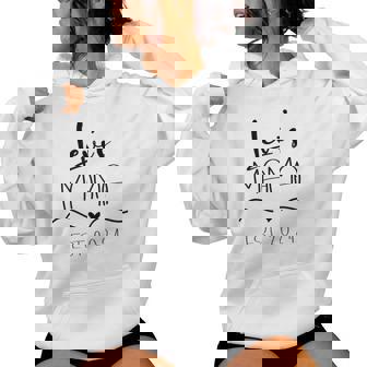 母の日 リーバイス Mama Est 2024 かわいい シンプル ミニマル レディースパーカー - Kawaiitshirt