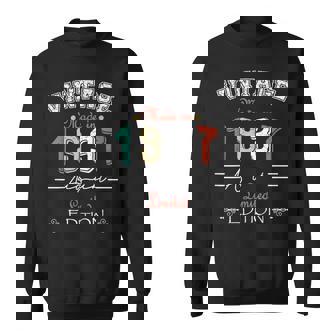 1937年8月生まれ ヴィンテージハッピーバースデー 87歳 スウェットシャツ - Kawaiitshirt