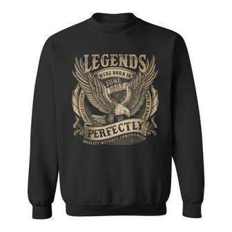68歳の誕生日プレゼント 男性用 1957年6月 68歳の誕生日 スウェットシャツ - Kawaiitshirt