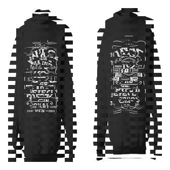 83 歳のギフト ヴィンテージ 1942 年生まれ レトロ 83 歳の誕生日 スウェットシャツ - Kawaiitshirt