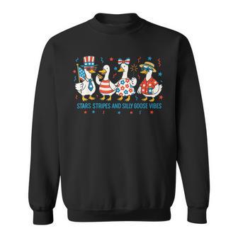 Goose 4Th Of July Stars Stripes And Silly Goose Vibes Sweatshirt - Thegiftio UK