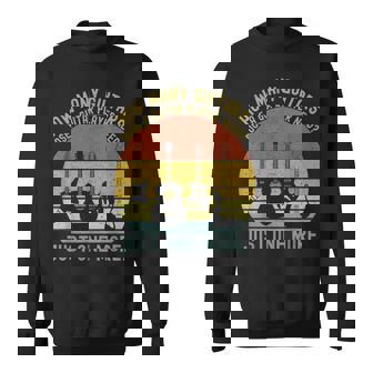 How Many Guitars メンズ ミュージシャン ギタープレーヤー スウェットシャツ - Kawaiitshirt