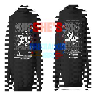 She's My Firecracker Usa Couples Matching Couple 4Th Of July Sweatshirt - Thegiftio UK