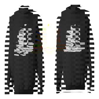 コウテイペンギン 鳥 本 読む 動物 図 バードウォッチング 贈り物 鳥類学者 生物学者 自然科学 スウェットシャツ - Kawaiitshirt