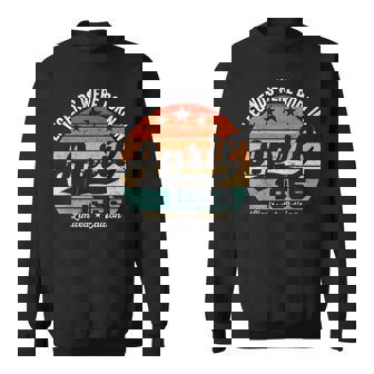 ヴィンテージ70歳の誕生日の伝説は1955年4月に誕生しました。 スウェットシャツ - Kawaiitshirt
