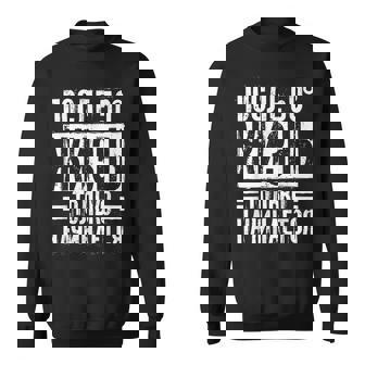 人生は50歳を過ぎてから始まる」ロシア語 ロシア人 スウェットシャツ - Kawaiitshirt