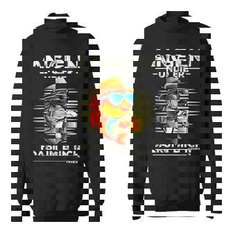 釣り人の服 面白いことわざ釣りとビールサーモンデザイン スウェットシャツ - Kawaiitshirt